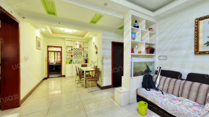 建设小区A区2区二手房实景图