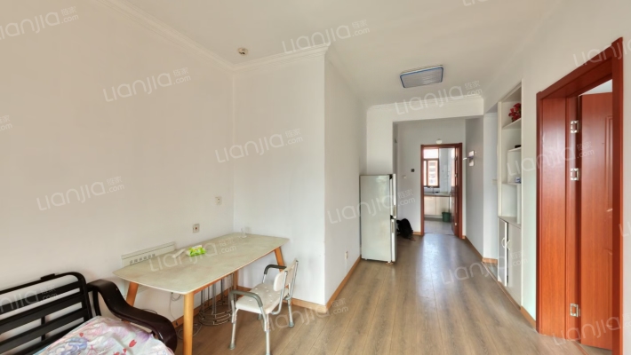 屏湖佳苑二手房实景图