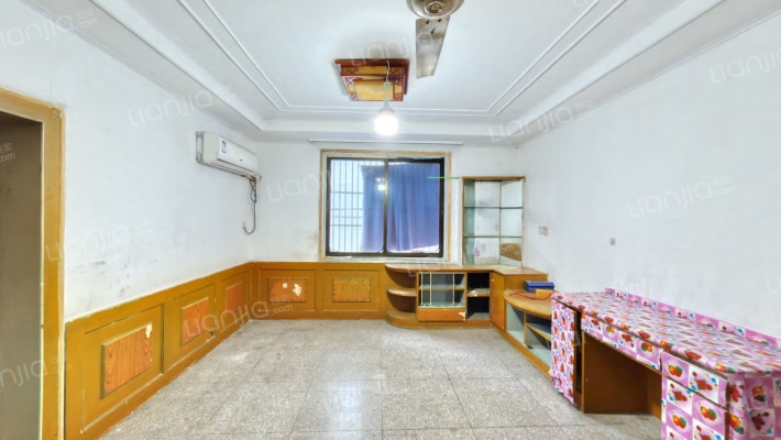 君巫路二百三十一弄二手房实景图