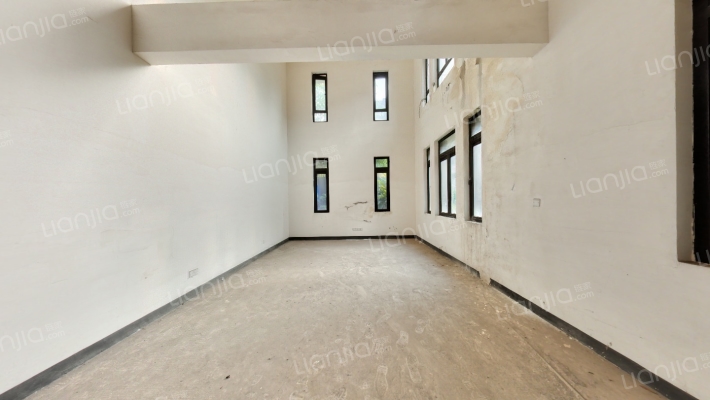 协信溪山墅二手房实景图