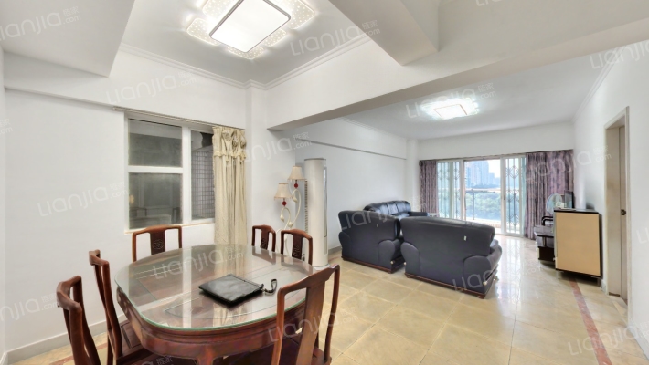 琴海居二手房实景图