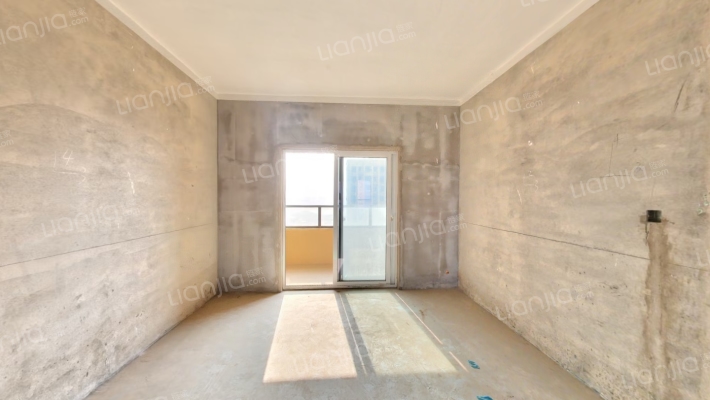 盘龙理想世家二手房实景图