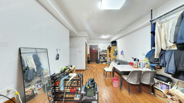 鸿海润园二手房实景图