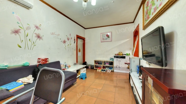 中道街52号院二手房实景图