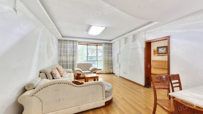 黔江名典小区二手房实景图