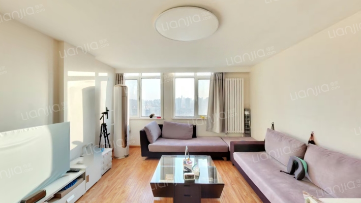 六维极景二手房实景图