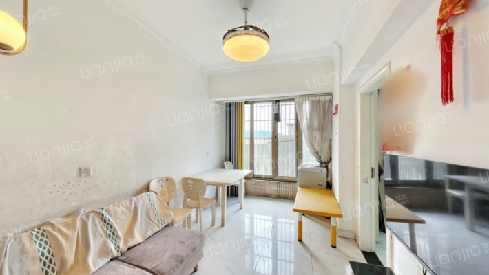 汇景华庭二手房实景图