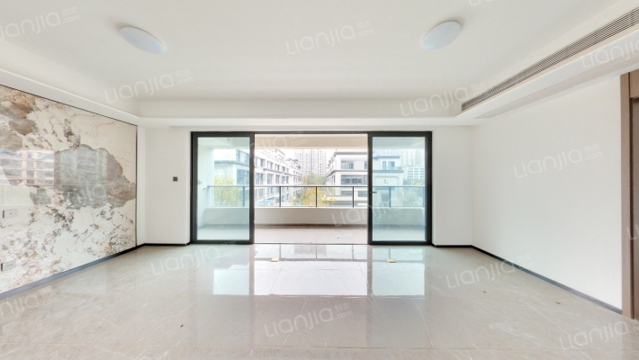 龙湖天曜昱府三组团二手房实景图