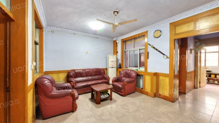 凤城西大街133号二手房实景图