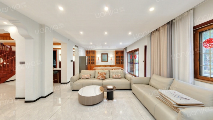 麓山国际叠溪谷二手房实景图