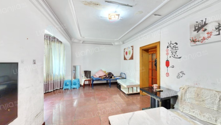 青山路二手房实景图