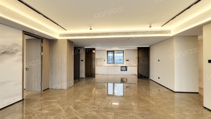 SIC超级总部中心华润置地润府二手房实景图