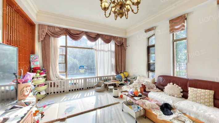 苇岸翠啼二手房实景图