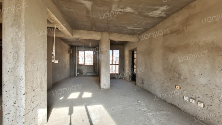 清华园二手房实景图