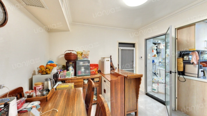 建国路100号二手房实景图