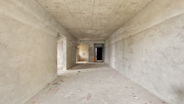 龙秋阁二手房实景图