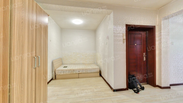 华龙小区二手房实景图