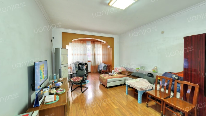 育苗路11号二手房实景图