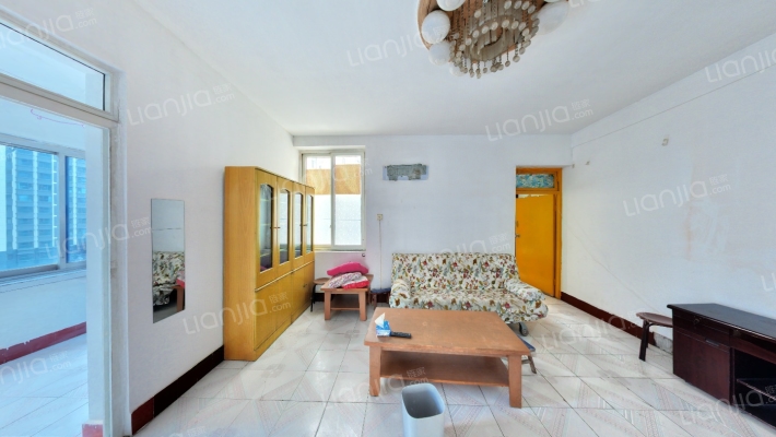 华阳实验小学二手房实景图