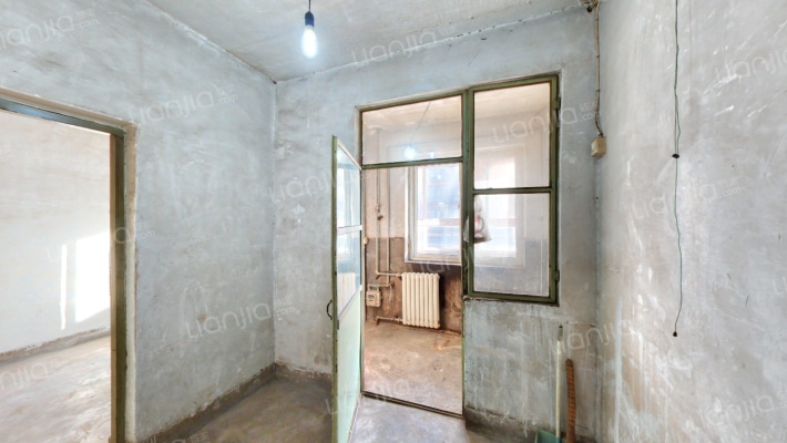 西革新里124号二手房实景图