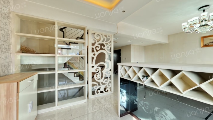 龙邸二手房实景图