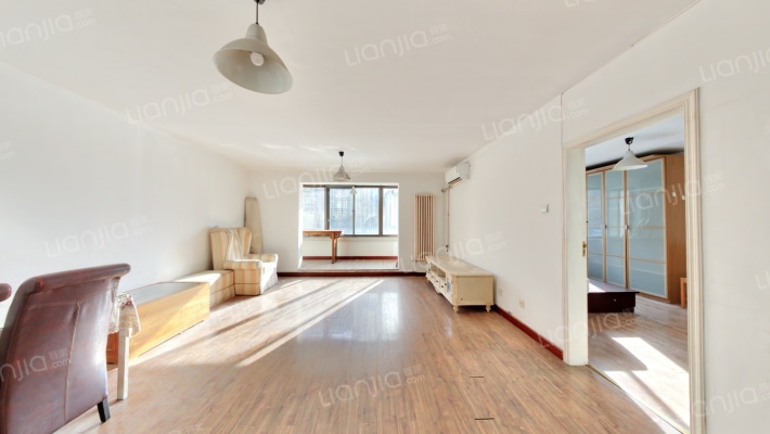 安立花园二手房实景图