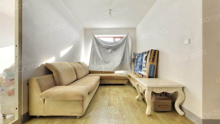 保利广信江城(5号地)二手房实景图