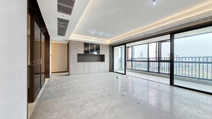 国锐雲嶺二手房实景图