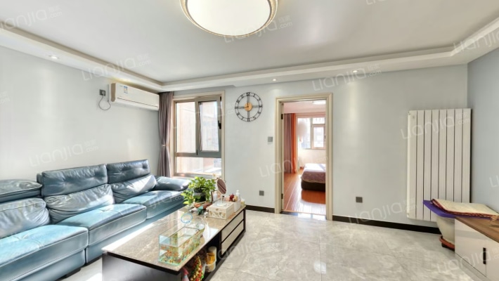 莲怡园二区二手房实景图