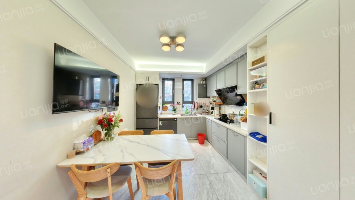 十字坡东里二手房实景图