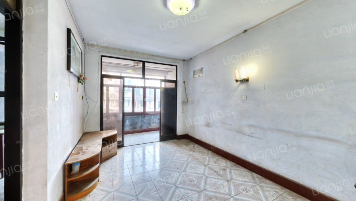 赞元街73号二手房实景图