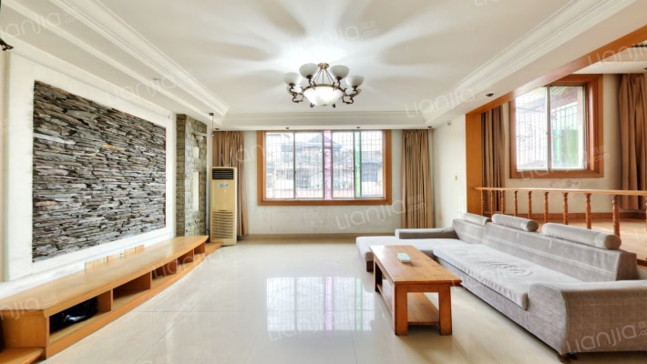 泰山新城桂花苑二手房实景图