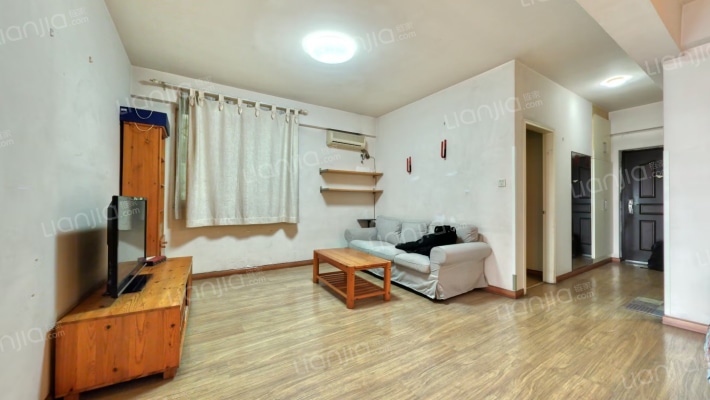 嘉怡苑二手房实景图