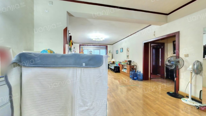 都市公寓二手房实景图