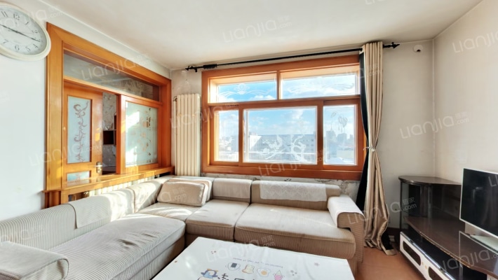 开发小区宿舍楼二手房实景图