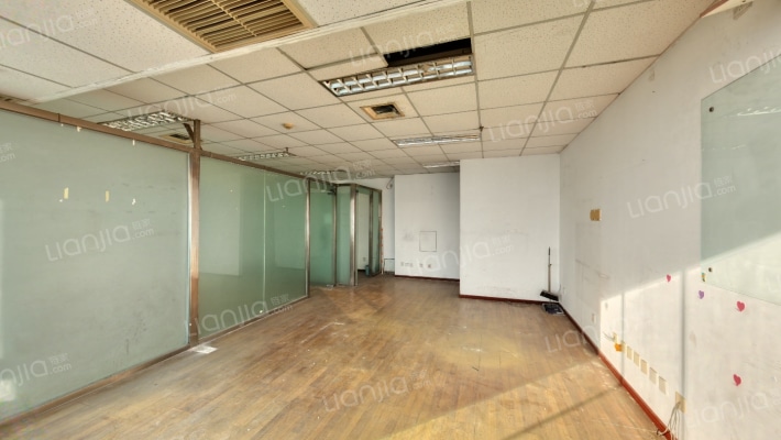 国际创展中心二手房实景图