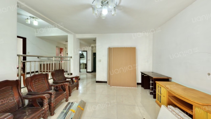 佳华世纪新城A区二手房实景图