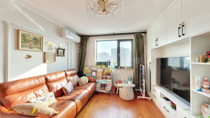 西豪逸景二手房实景图