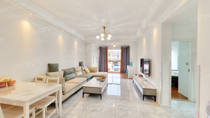 竞发岩湾六十九号二手房实景图