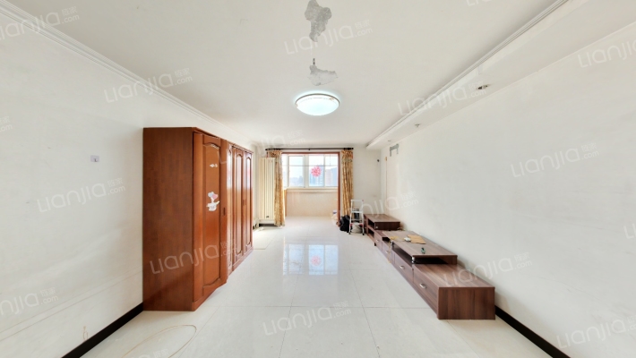 金顶街二区二手房实景图