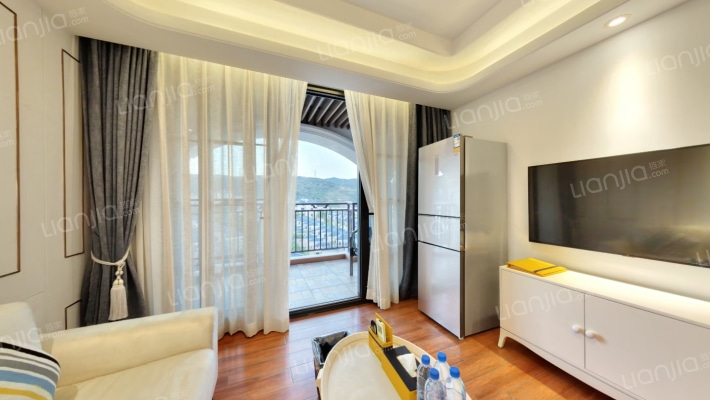 三科麓湾二手房实景图