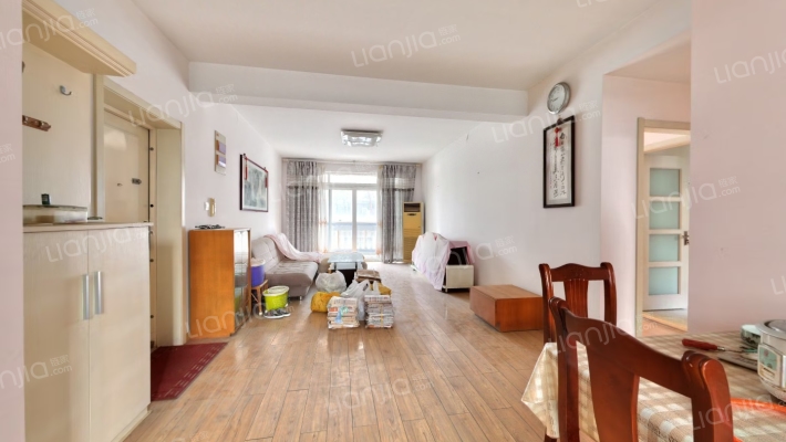 西郊花苑二手房实景图