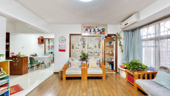 万利花园二手房实景图