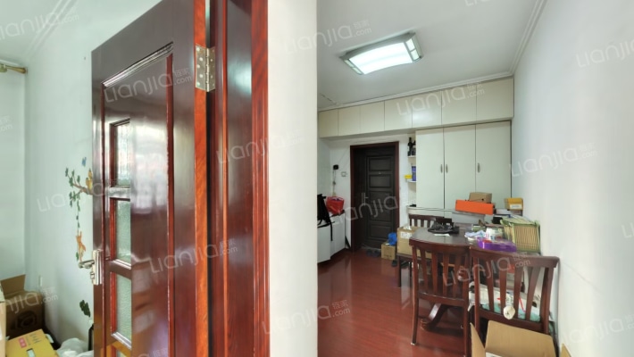 中国石油A一小区二手房实景图