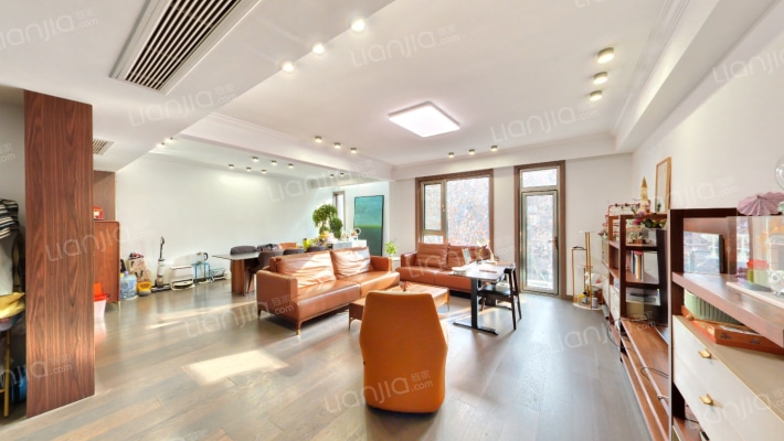 万科水晶城依云园二手房实景图