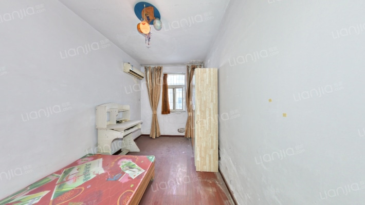 新圃南街小区二手房实景图