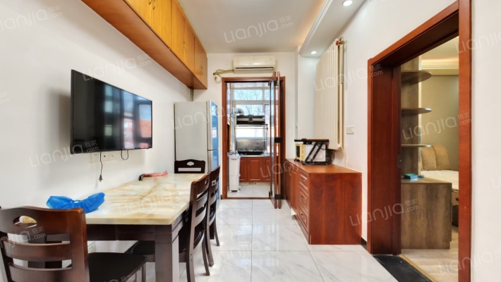 体育馆路甲6号二手房实景图