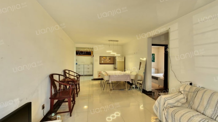 瑞和国际二手房实景图