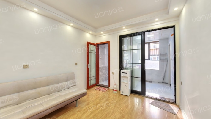 西十里铺19号院二手房实景图