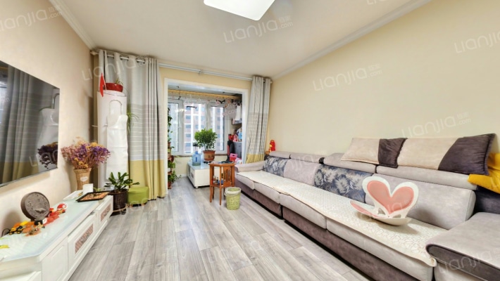 蓝河湾二手房实景图